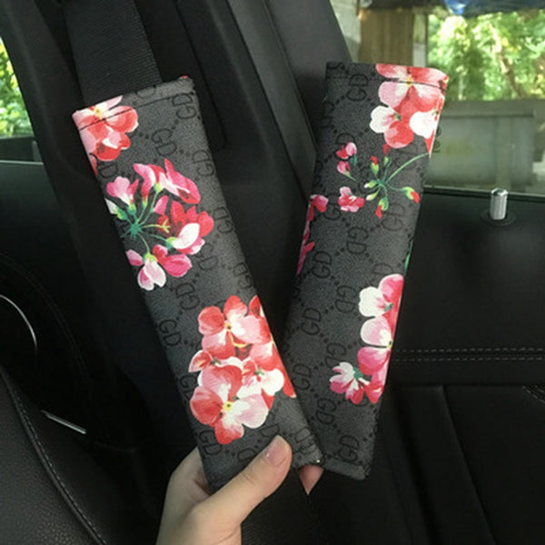 Fashionable Steering Wheel Covers with Vintage Patterns Vintage Car Neck Pillow for Women