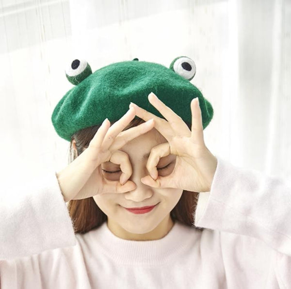 Handmade Winter Wool Beret Hat Lovely Funny Frog Hat
